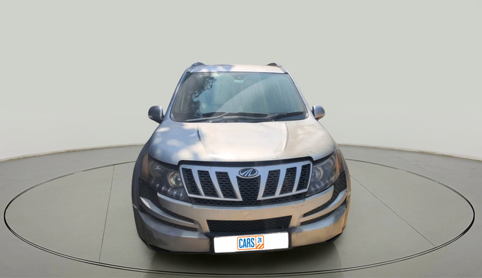 2011 Mahindra XUV500 W8, Diesel, Manual, 2,09,373 km, interior