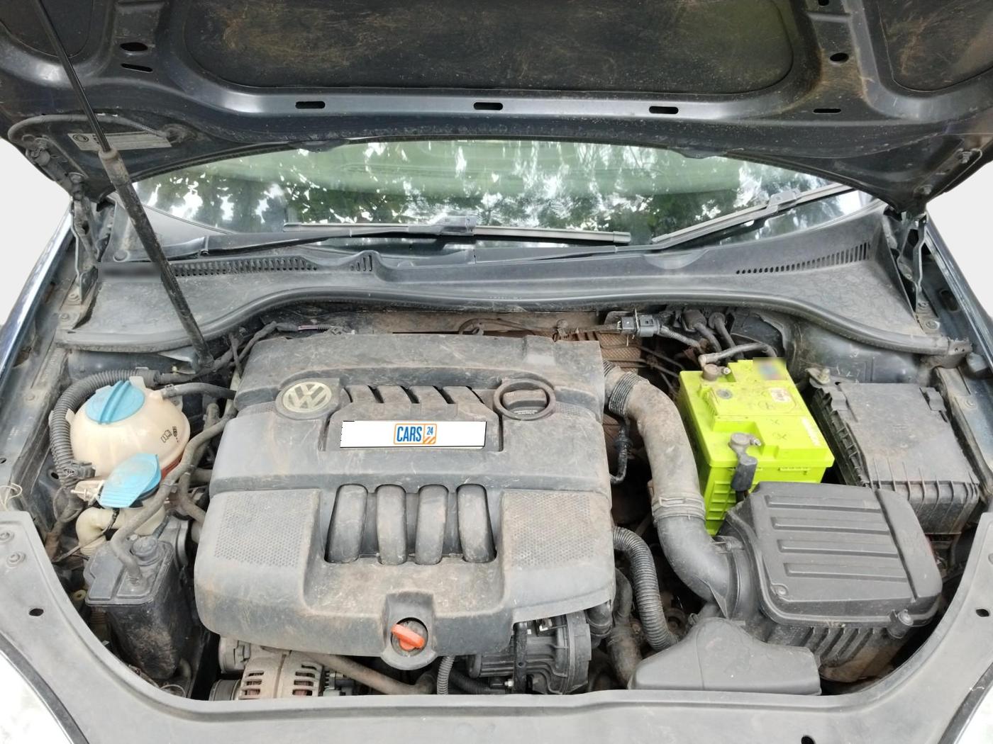 2010 Volkswagen Jetta TRENDLINE 1.6, Petrol, Manual, 92,748 km, exterior