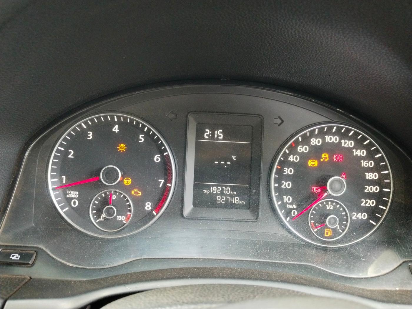 2010 Volkswagen Jetta TRENDLINE 1.6, Petrol, Manual, 92,748 km, interior