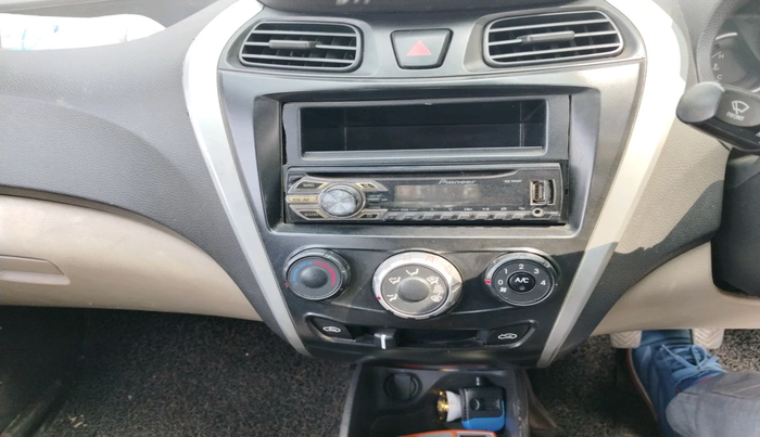 2011 Hyundai Eon MAGNA, Petrol, Manual, 1,24,105 km, interior