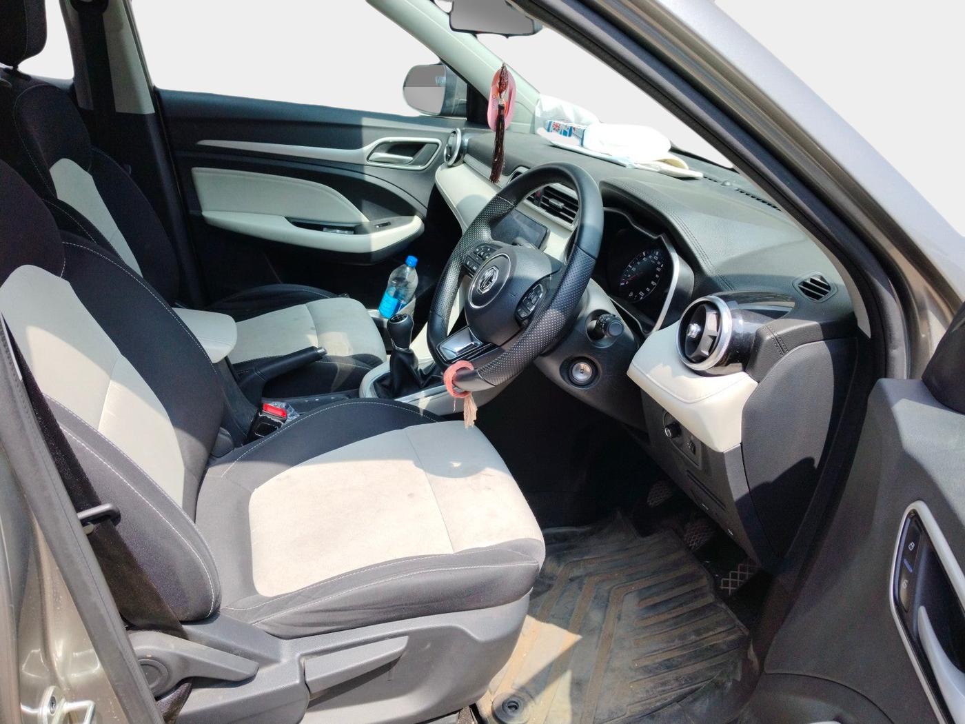 2024 MG ASTOR Sprint 1.5 MT (Ivory), Petrol, Manual, 23,812 km, interior