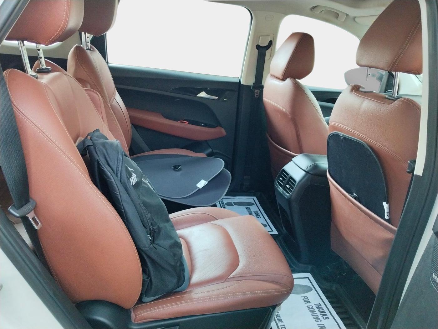 2020 MG HECTOR PLUS SHARP 2.0 DIESEL TURBO MT 6-STR DUAL TONE, Diesel, Manual, 23,716 km, interior