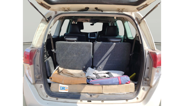 2016 Toyota Innova Crysta 2.4 ZX 7 STR, Diesel, Manual, 2,85,000 km, exterior