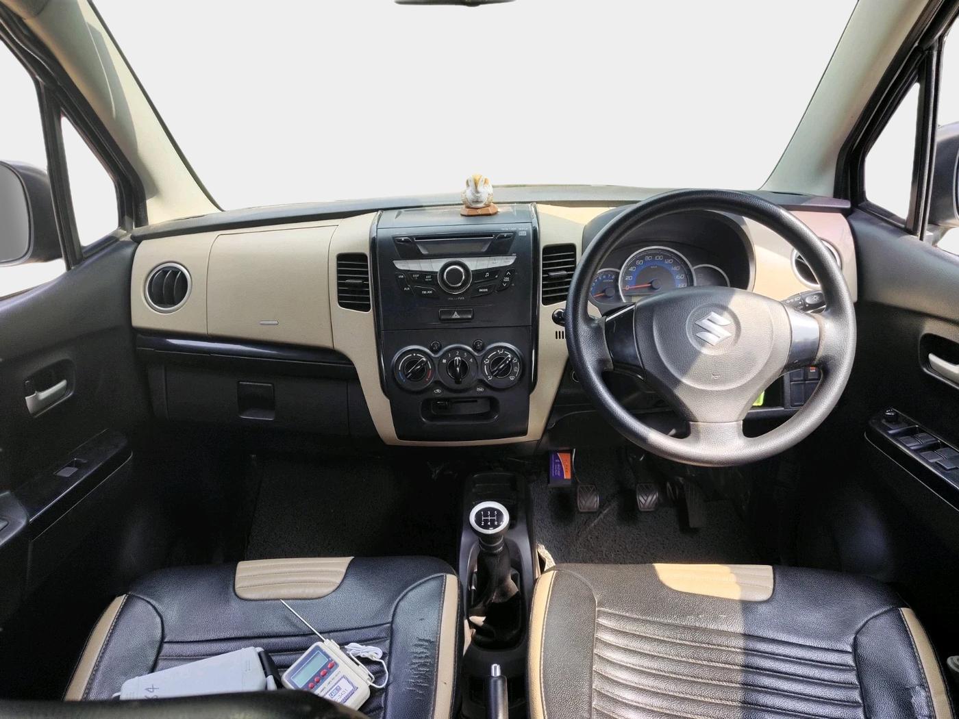 2018 Maruti Wagon R 1.0 VXI, Petrol, Manual, 1,40,376 km, interior