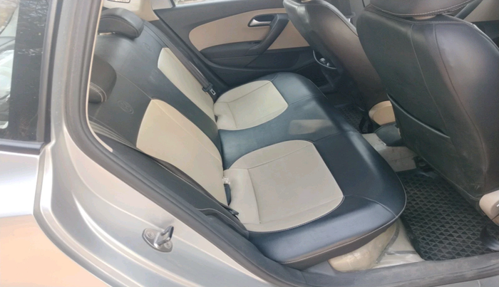 2014 Volkswagen Polo HIGHLINE1.2L, Petrol, Manual, 40,569 km, interior