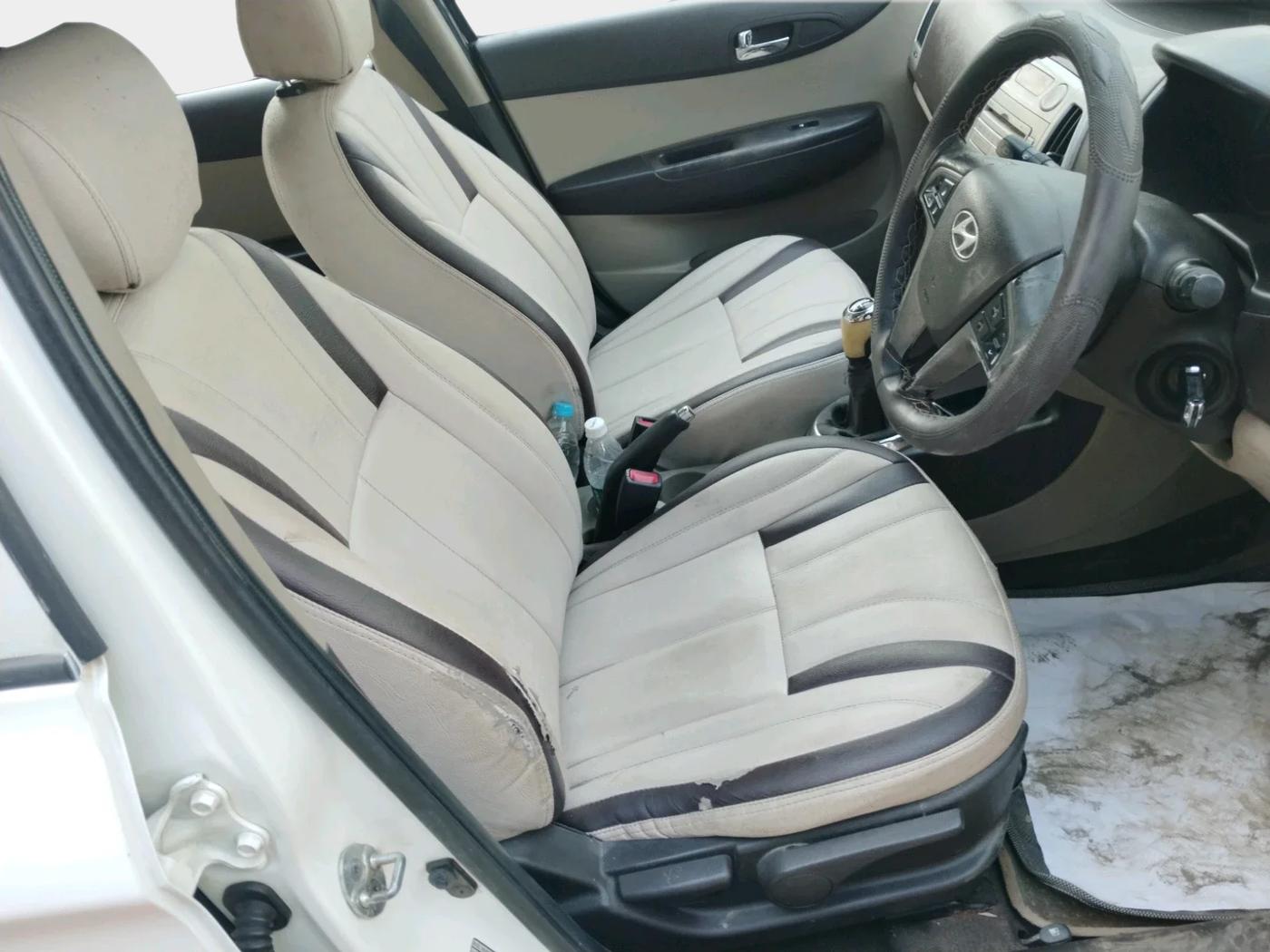 2011 Hyundai i20 ASTA 1.4 CRDI, Diesel, Manual, 1,51,191 km, interior