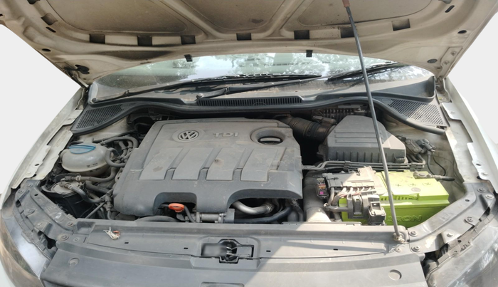 2012 Volkswagen Vento HIGHLINE DIESEL 1.6, Diesel, Manual, 1,93,365 km, exterior