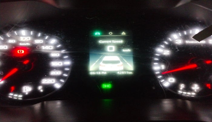 2024 MG ASTOR Sprint 1.5 MT (Ivory), Petrol, Manual, 42,811 km, interior