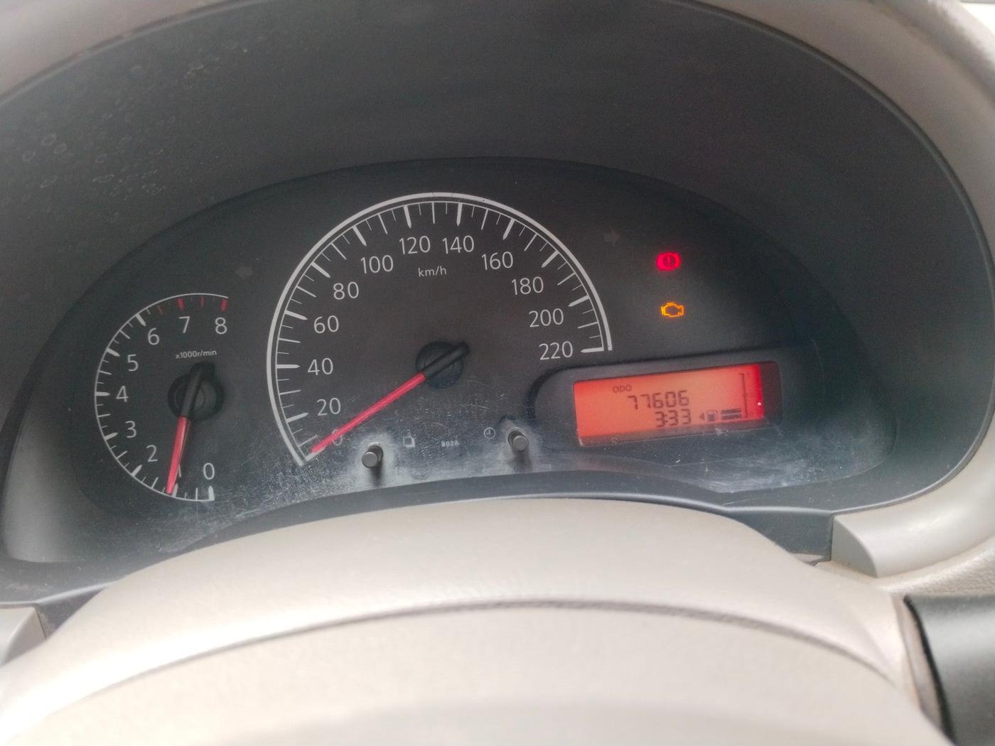 2013 Nissan Sunny XL, Petrol, Manual, 77,700 km, interior