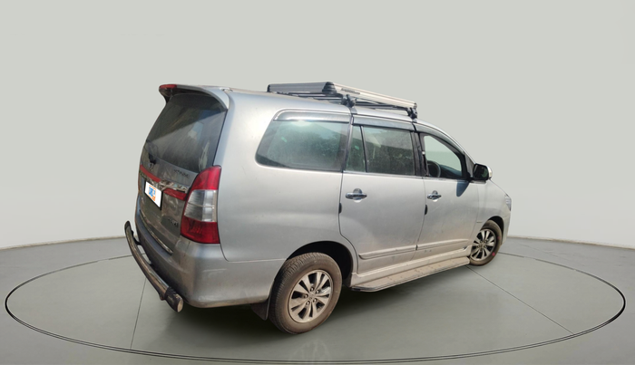 2015 Toyota Innova 2.5 VX 7 STR, Diesel, Manual, 2,05,286 km, exterior