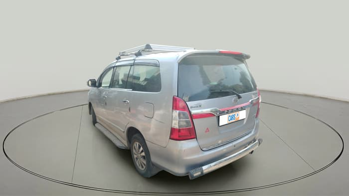 2015 Toyota Innova 2.5 VX 7 STR, Diesel, Manual, 2,06,000 km, exterior