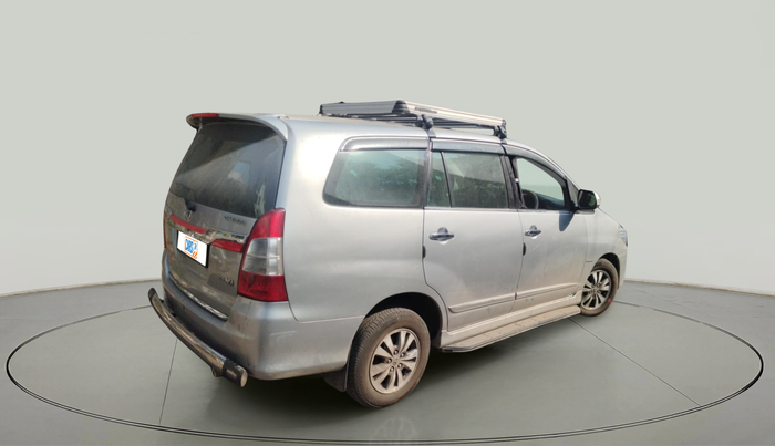 2015 Toyota Innova 2.5 VX 7 STR, Diesel, Manual, 2,05,286 km, exterior