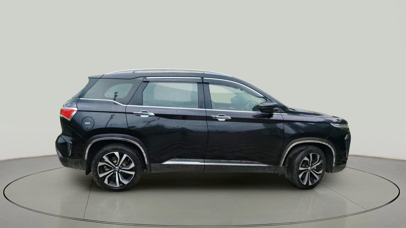 2023 MG HECTOR PLUS SHARP PRO 2.0 TURBO DIESEL 7 STR, Diesel, Manual, 32,500 km, exterior