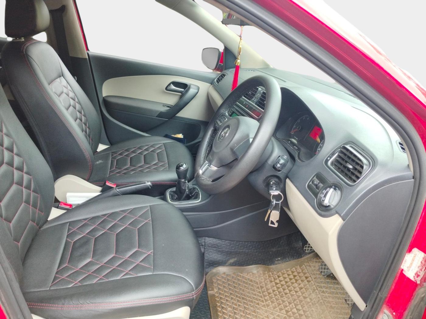 2013 Volkswagen Polo HIGHLINE1.2L, Petrol, Manual, 73,296 km, interior