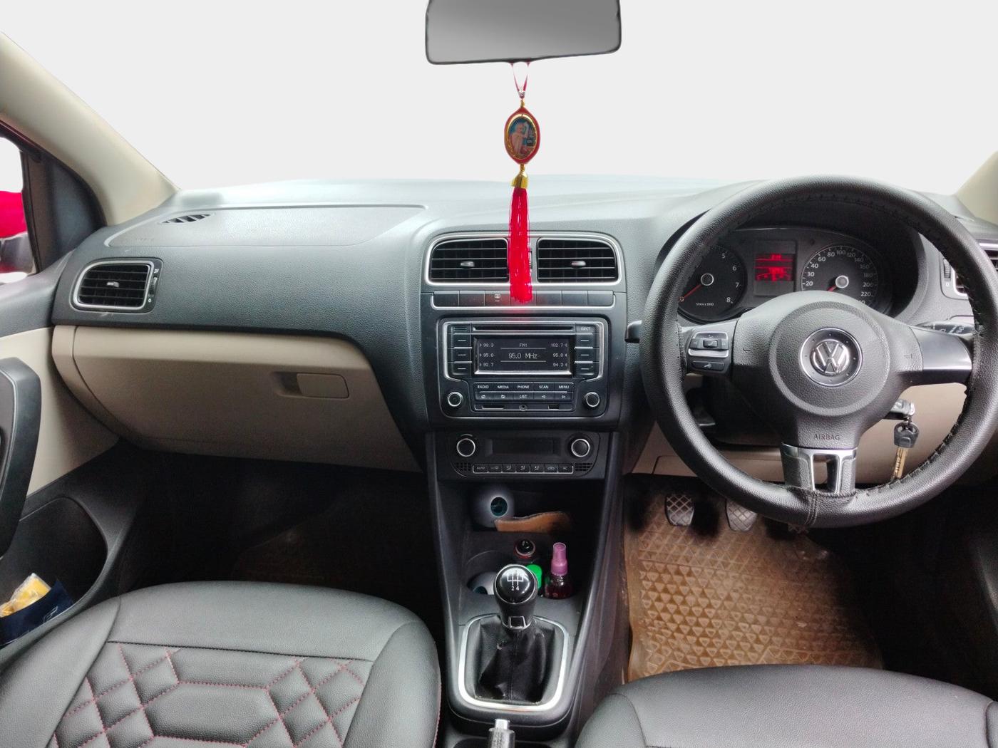 2013 Volkswagen Polo HIGHLINE1.2L, Petrol, Manual, 73,296 km, interior