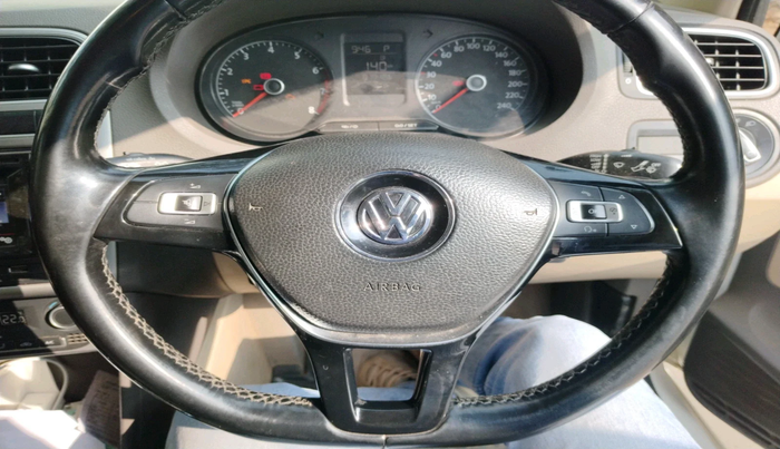 2017 Volkswagen Vento HIGHLINE PETROL AT, Petrol, Automatic, 81,942 km, interior
