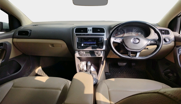 2017 Volkswagen Vento HIGHLINE PETROL AT, Petrol, Automatic, 81,942 km, interior