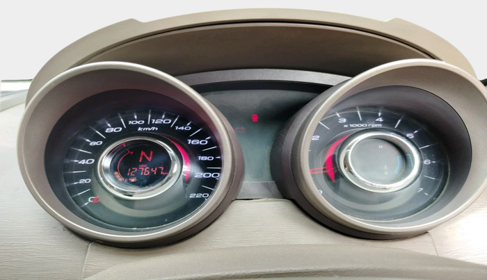 2012 Mahindra XUV500 W6, Diesel, Manual, 1,27,647 km, interior