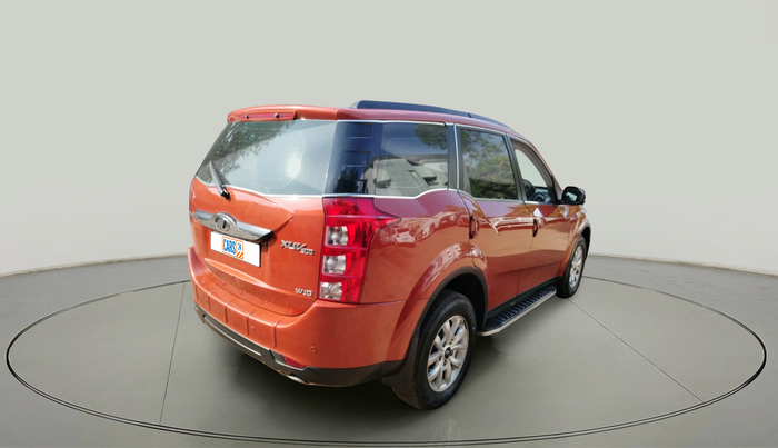 2015 Mahindra XUV500 W10, Diesel, Manual, 1,02,500 km, exterior