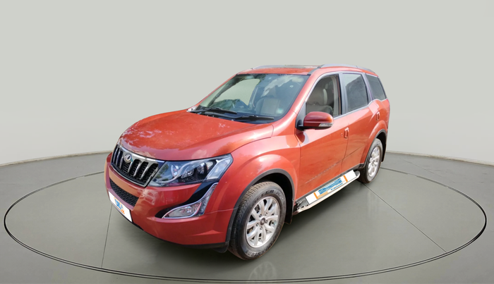 2015 Mahindra XUV500 W10, Diesel, Manual, 1,02,500 km, exterior