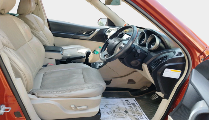 2015 Mahindra XUV500 W10, Diesel, Manual, 1,02,500 km, interior
