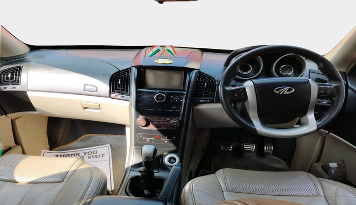 2015 Mahindra XUV500 W10, Diesel, Manual, 1,02,500 km, interior