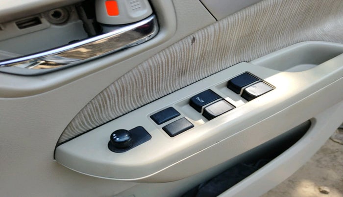 2013 Maruti Ertiga ZDI, Diesel, Manual, 1,37,734 km, interior