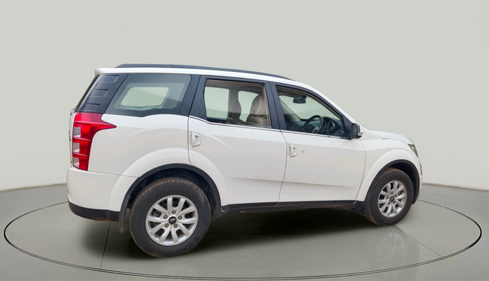 2015 Mahindra XUV500 W10, Diesel, Manual, 1,08,787 km, exterior