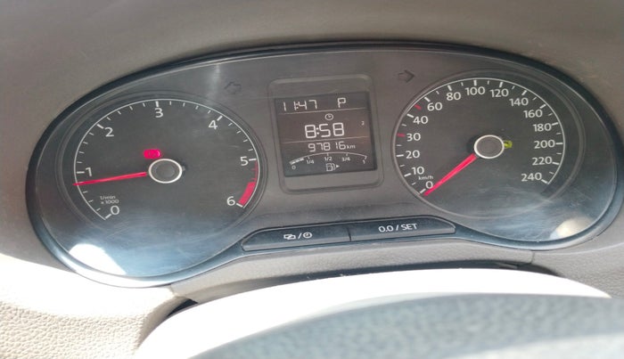 2016 Volkswagen Vento HIGHLINE 1.5 AT, Diesel, Automatic, 97,816 km, interior