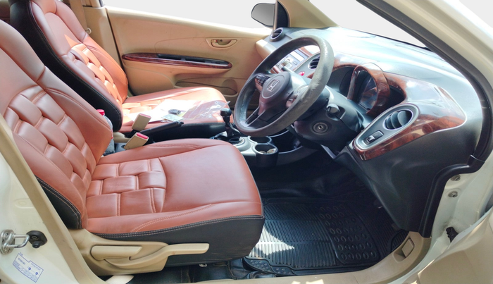 2015 Honda Mobilio 1.5L I-VTEC S, Petrol, Manual, 1,16,248 km, interior