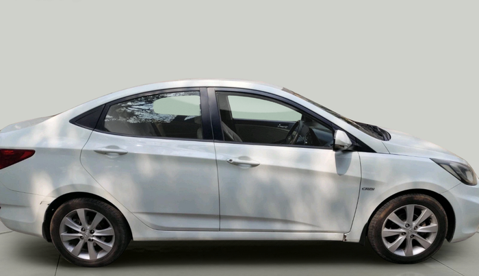 2013 Hyundai Verna FLUIDIC 1.6 CRDI SX, Diesel, Manual, 1,99,203 km, exterior