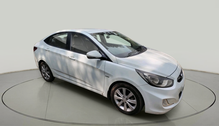 2013 Hyundai Verna FLUIDIC 1.6 CRDI SX, Diesel, Manual, 1,99,203 km, exterior