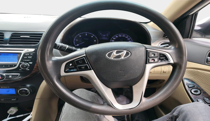 2013 Hyundai Verna FLUIDIC 1.6 CRDI SX, Diesel, Manual, 1,99,203 km, interior