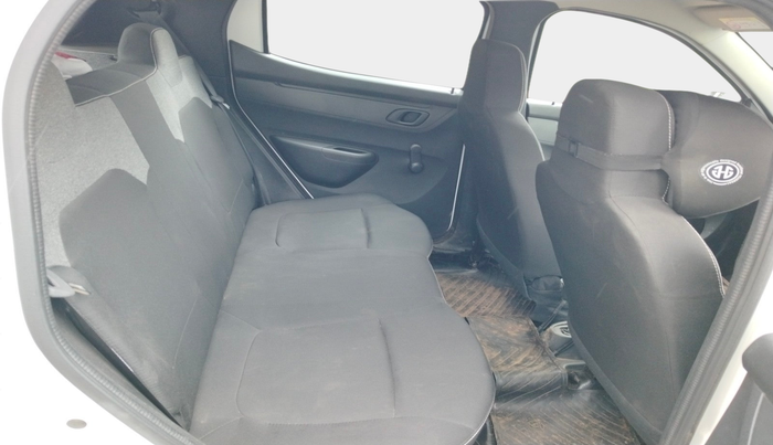 2024 Renault Kwid RXL(O) 1.0L, Petrol, Manual, 8,056 km, interior
