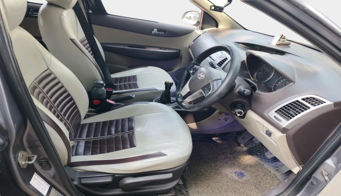 2011 Hyundai i20 ASTA 1.2, Petrol, Manual, 1,10,145 km, interior