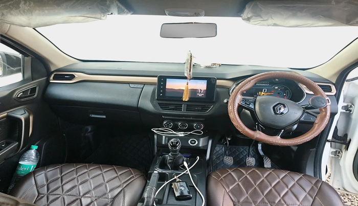 2022 Renault Kiger RXT MT, Petrol, Manual, 56,018 km, interior