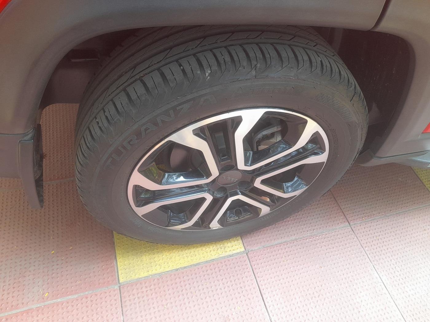 2022 Jeep Compass LONGITUDE (O) 1.4 PETROL DCT, Petrol, Automatic, 9,500 km, tyre