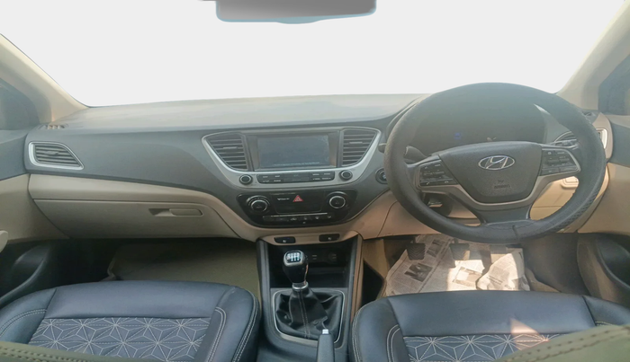 2018 Hyundai Verna 1.6 SX (O) CRDI MT, Diesel, Manual, 63,992 km, interior