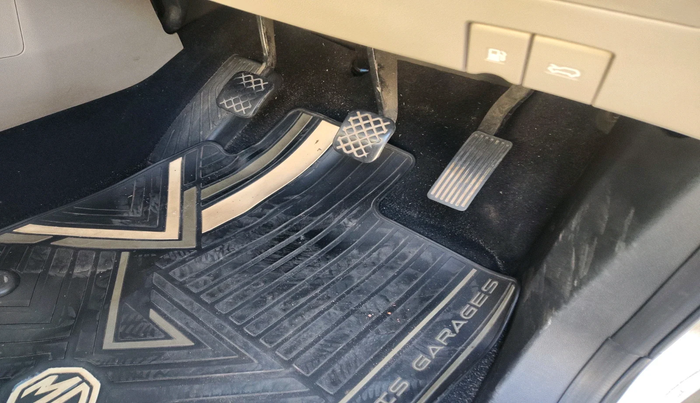 2021 MG HECTOR SHARP 2.0 DIESEL, Diesel, Manual, 1,02,100 km, interior