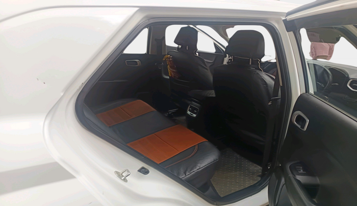 2020 Hyundai VENUE S 1.5 CRDI, Diesel, Manual, 82,597 km, interior