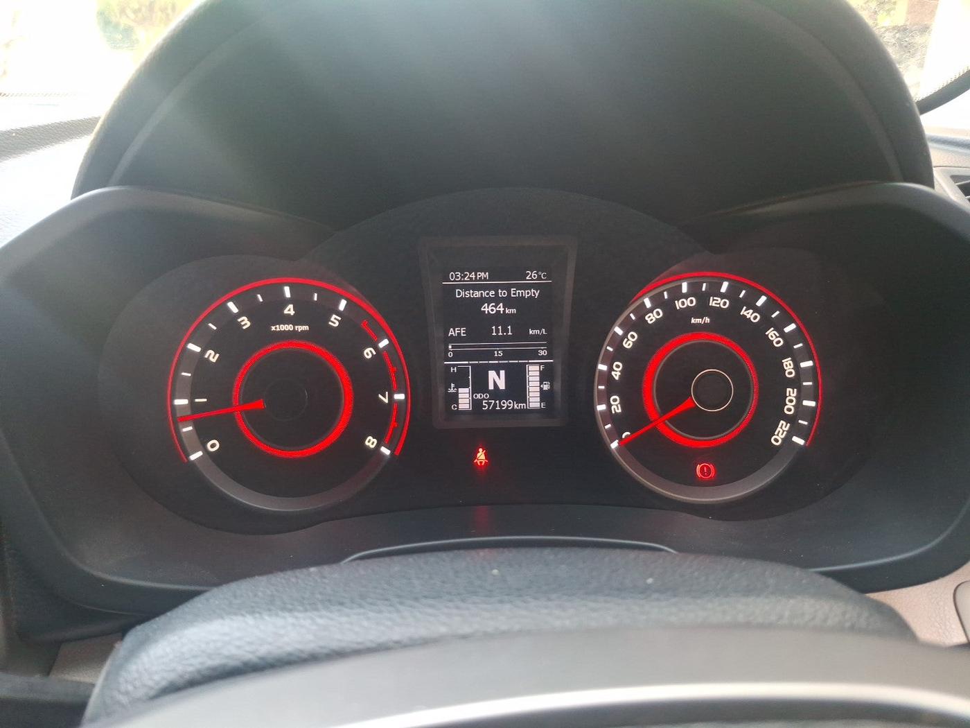2019 Mahindra XUV300 W8 1.2 PETROL, Petrol, Manual, 57,199 km, interior
