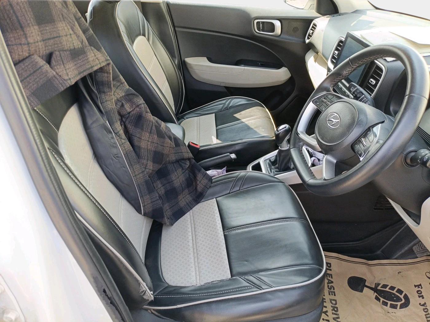 2022 Hyundai VENUE SX 1.5 CRDI, Diesel, Manual, 56,958 km, interior