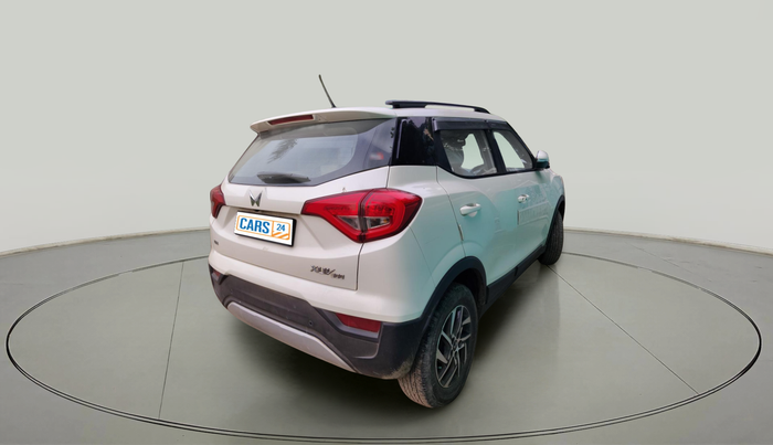 2022 Mahindra XUV300 W8 (O) 1.2 PETROL, Petrol, Manual, 1,04,670 km, exterior