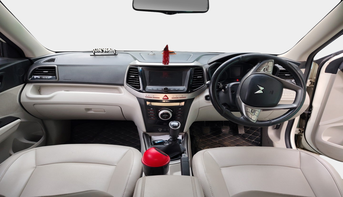 2022 Mahindra XUV300 W8 (O) 1.2 PETROL, Petrol, Manual, 1,04,670 km, interior