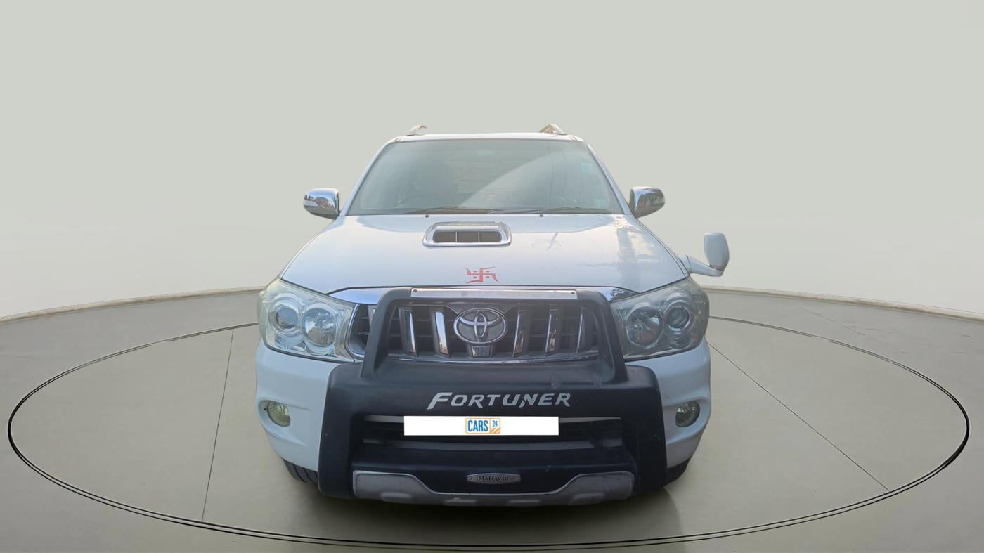 2010 Toyota Fortuner 3.0 4X4 MT, Diesel, Manual, 1,35,234 km, exterior