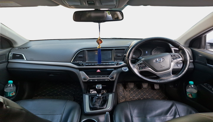 2019 Hyundai New Elantra 2.0 SX MT PETROL, Petrol, Manual, 71,948 km, interior