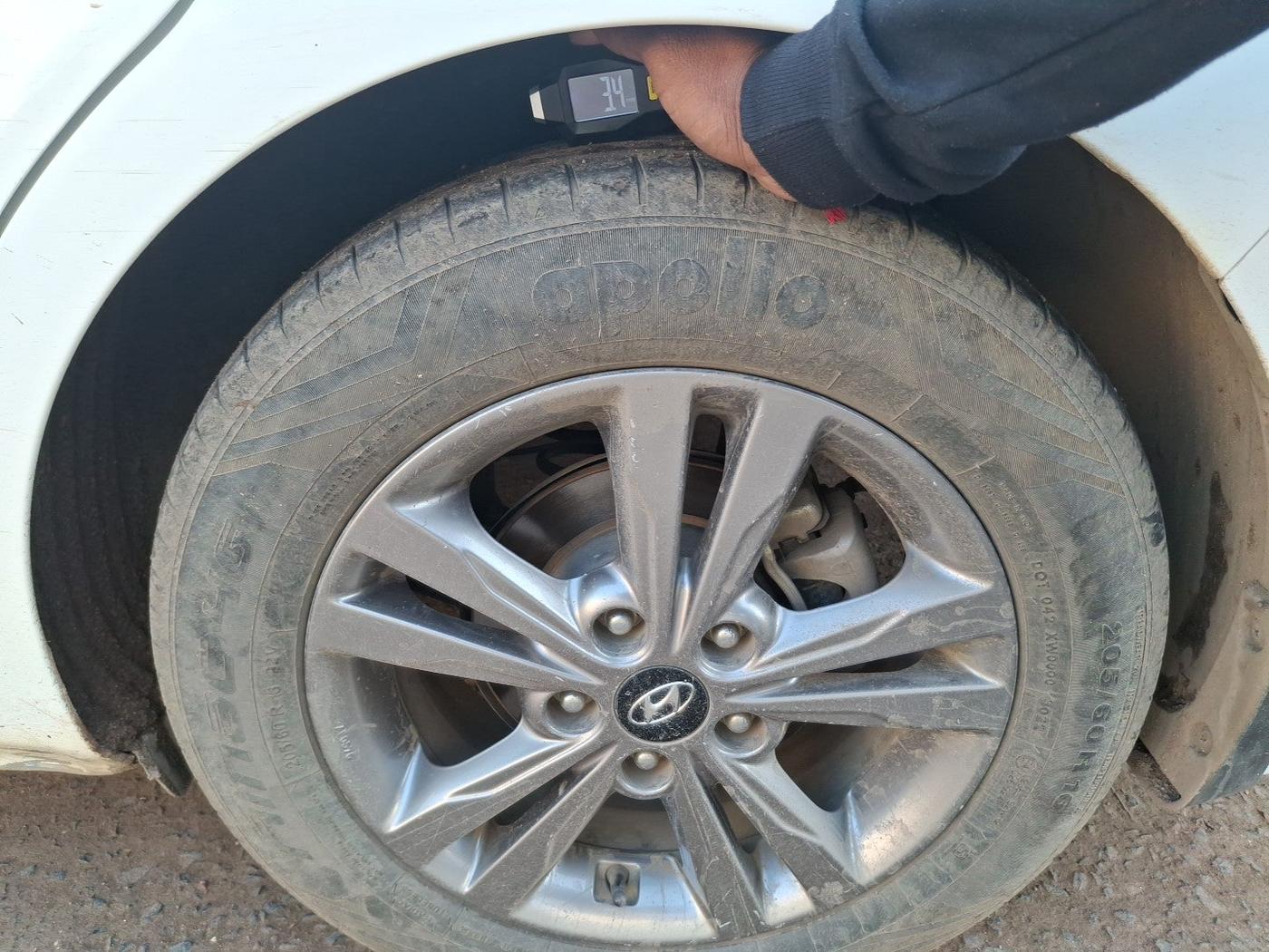 2019 Hyundai New Elantra 2.0 SX MT PETROL, Petrol, Manual, 71,948 km, tyre