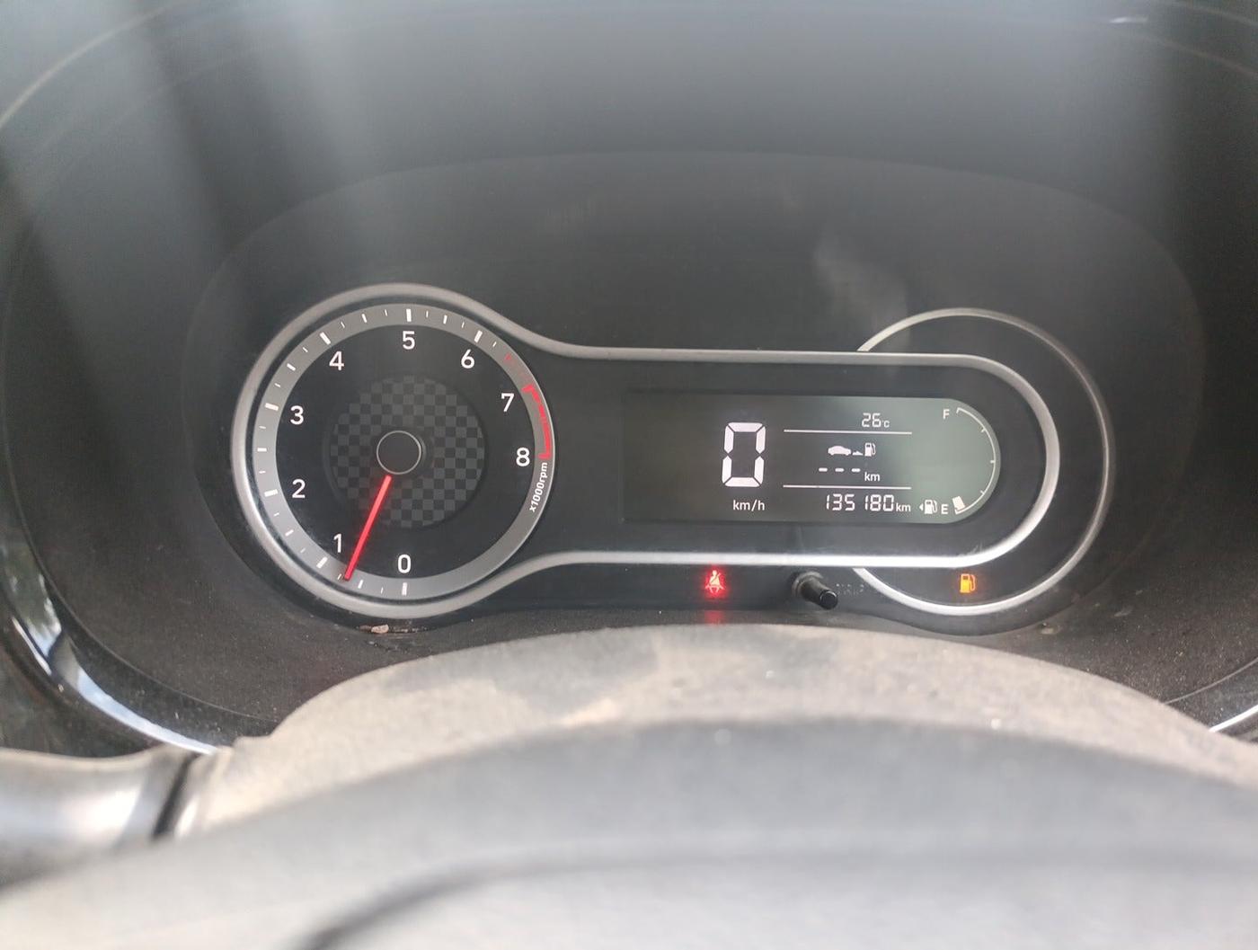 2019 Hyundai GRAND I10 NIOS SPORTZ 1.2 KAPPA VTVT DUAL TONE, Petrol, Manual, 1,35,180 km, interior