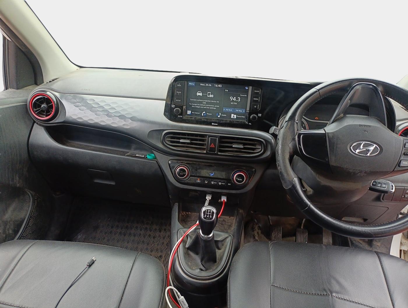 2019 Hyundai GRAND I10 NIOS SPORTZ 1.2 KAPPA VTVT DUAL TONE, Petrol, Manual, 1,35,180 km, interior