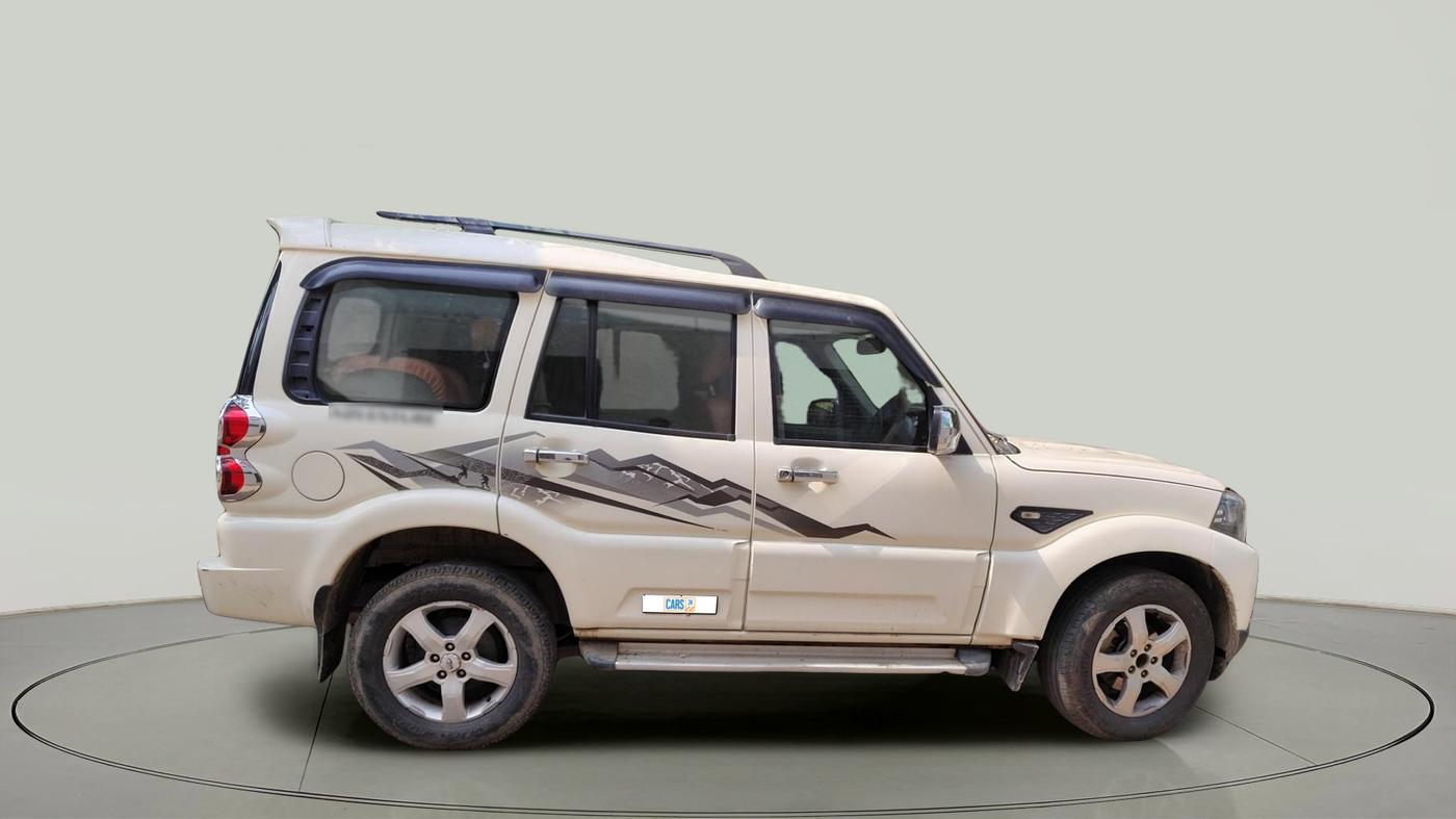 2020 Mahindra Scorpio S5, Diesel, Manual, 2,25,639 km, exterior